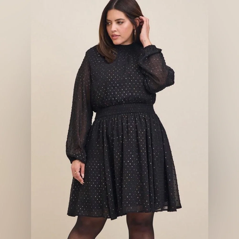 Torrid Mini Clip Dot Blouson Long Sleeve Dress - Picture 2 of 12